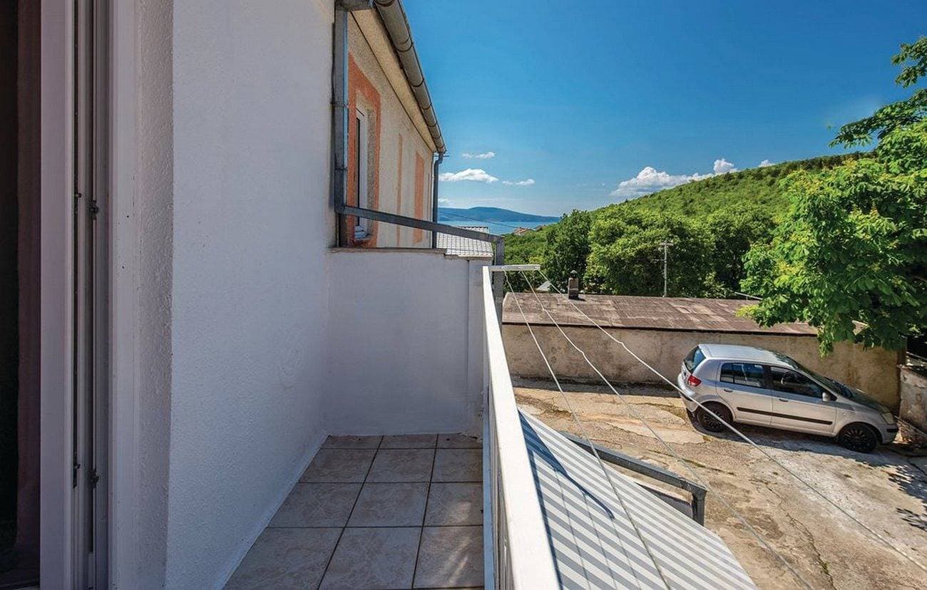 2-Zimmer-Ferienwohnung mit Terrasse und Meerblick Povile, Novi Vinodolski A-16127-a 1