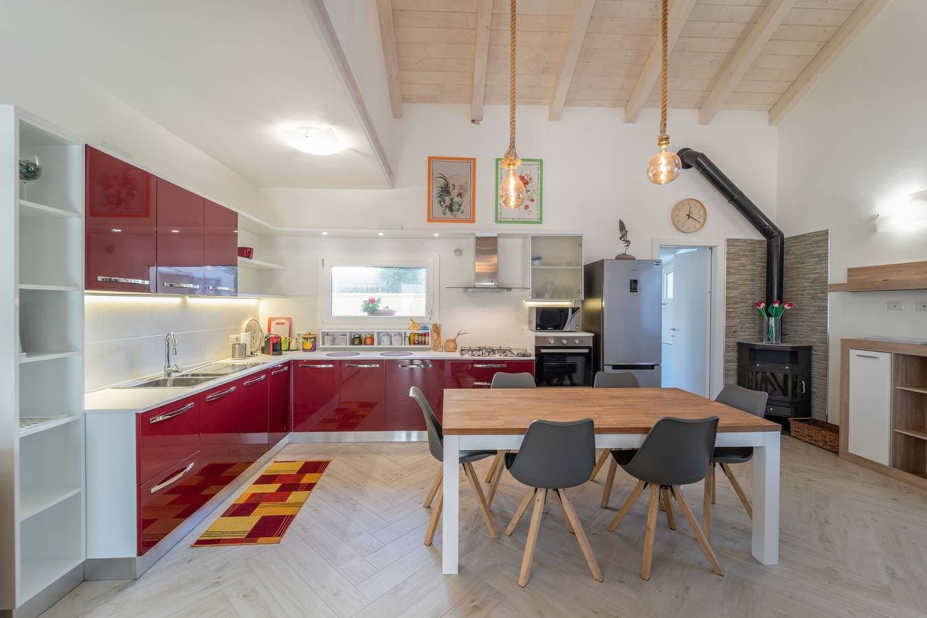 Foto 7 von 30: Ferienhaus "Capriccio Mediterraneo" mit Meerblick, Klimaanlage, Terrasse & Garten