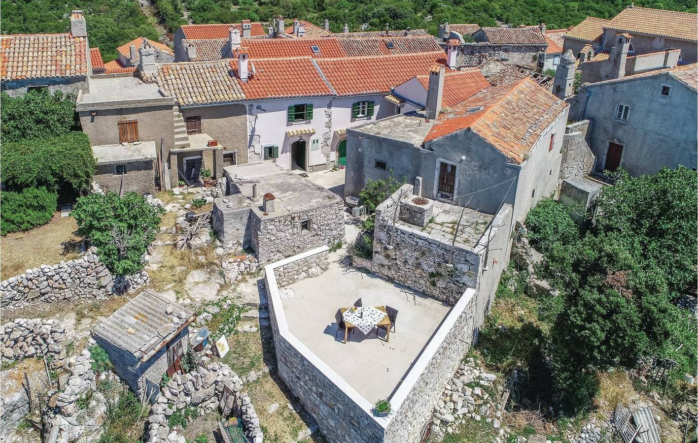 Foto 2 von 26: Gemütliche Ferienwohnung mit Terrasse, WLAN, Klimaanlage, 800 m vom Strand entfernt