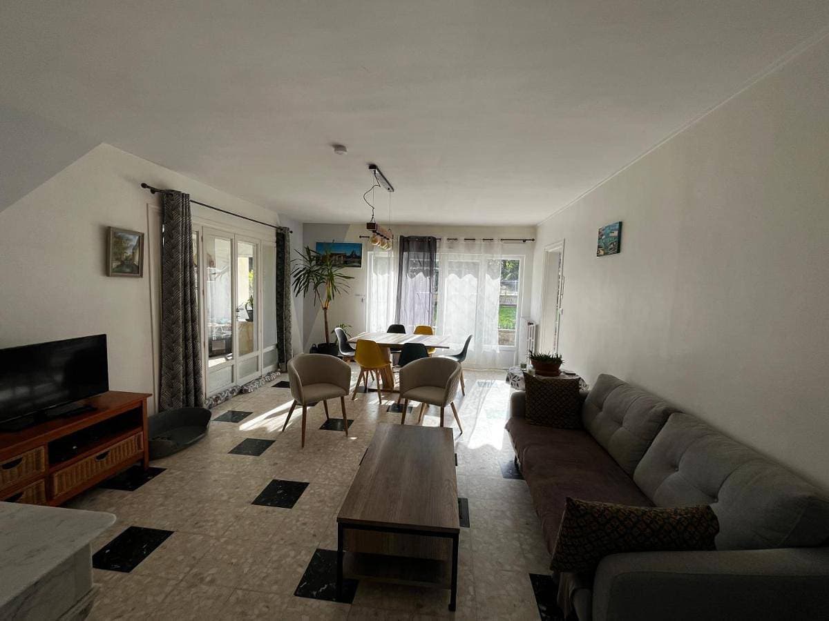 Foto 5 von 20: Three-Bedroom Home