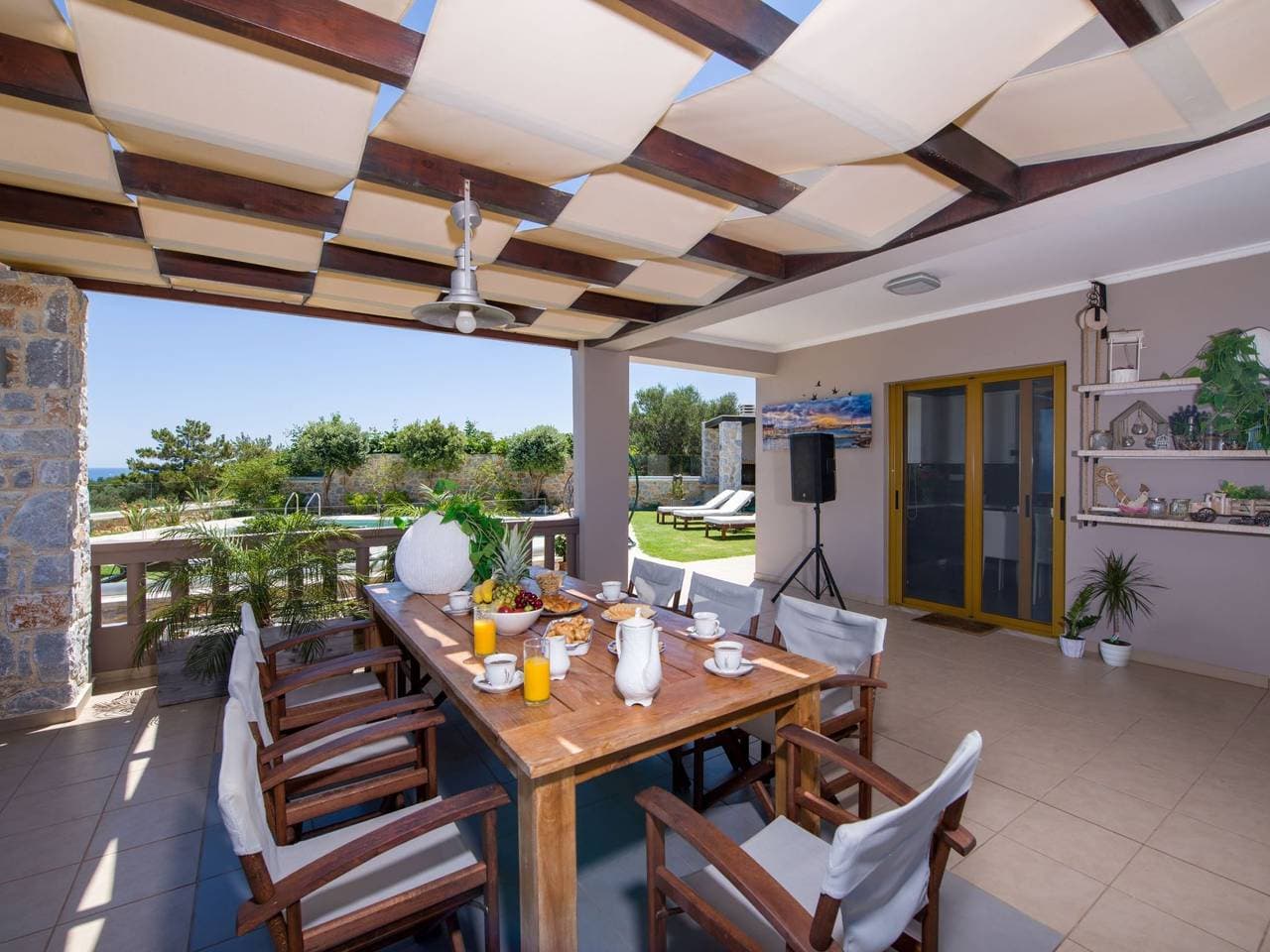 Foto 11 von 57: Ferienvilla mit Garten, Grill und Terrasse