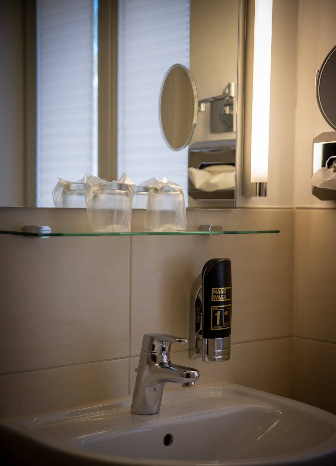 Foto 5 von 32: Hotel Wertheimer Stuben - Doppelzimmer barrierefrei