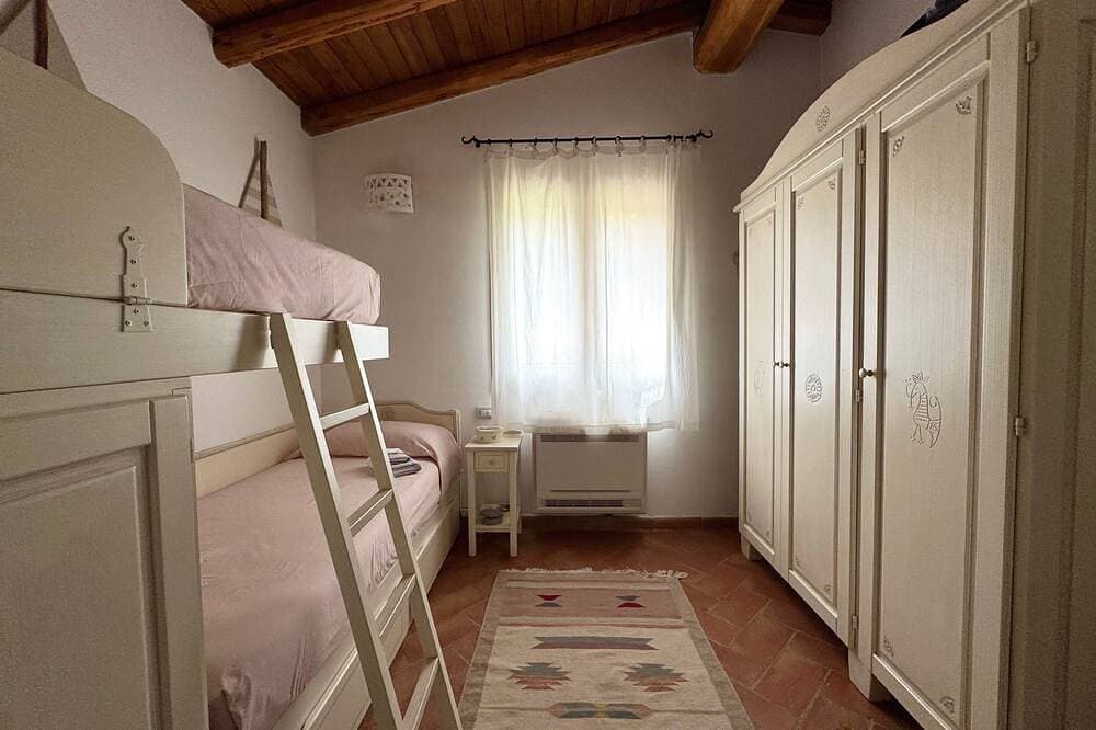 Foto 5 von 30: Villa Elena mit Meerblick, Terrasse und privatem Garten