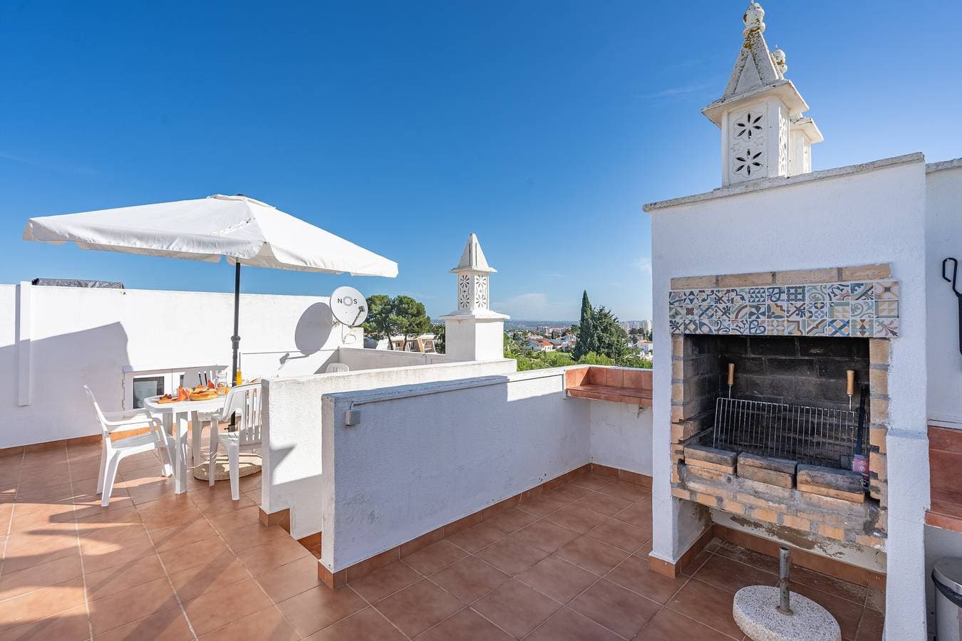 Foto 3 von 41: Ferienwohnung 'Casa Oliveira - Algarve' mit Meerblick, Wi-Fi und Klimaanlage