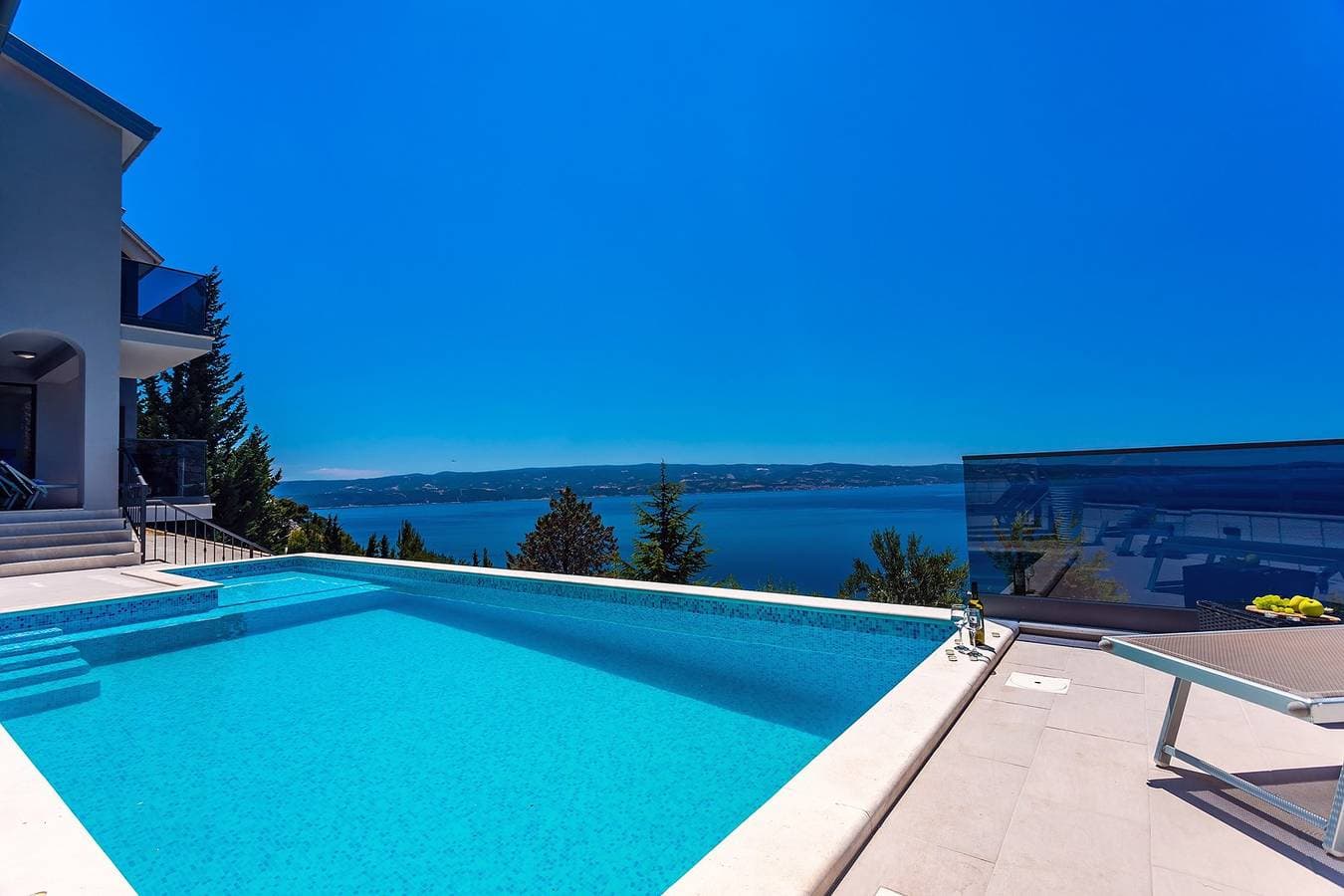 Foto 5 von 51: Villa Belvedere mit beheiztem Pool, herrlichem Meerblick