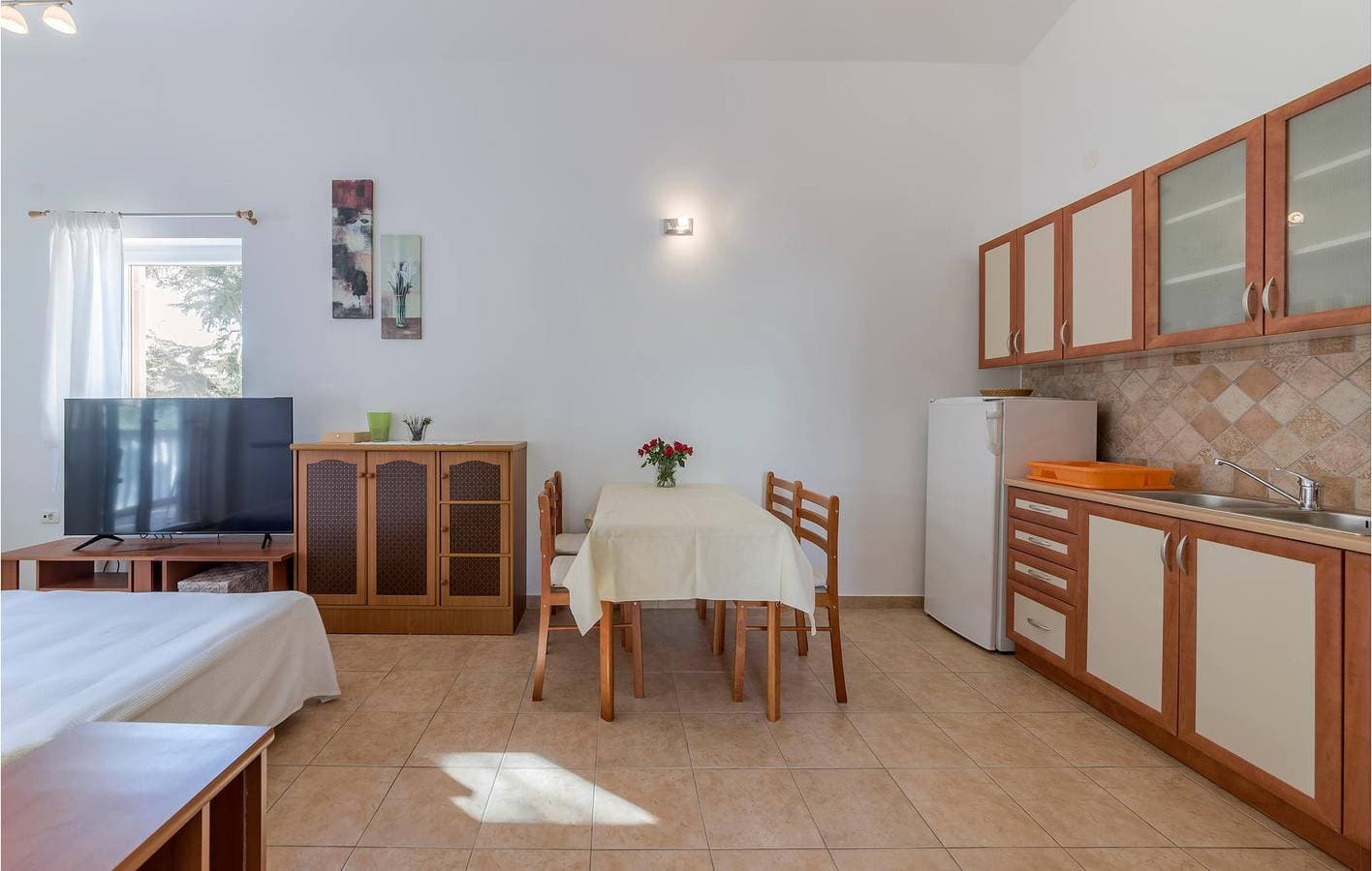 Foto 5 von 20: Gemütliche Ferienwohnung mit Terrasse, Parkplatz und WLAN in der Nähe des Strandes von Fažana