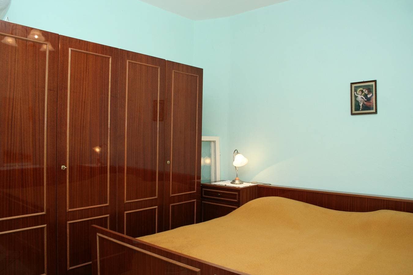 Foto 13 von 19: Zimmer mit Terrasse Vrboska, Hvar S-4600-b