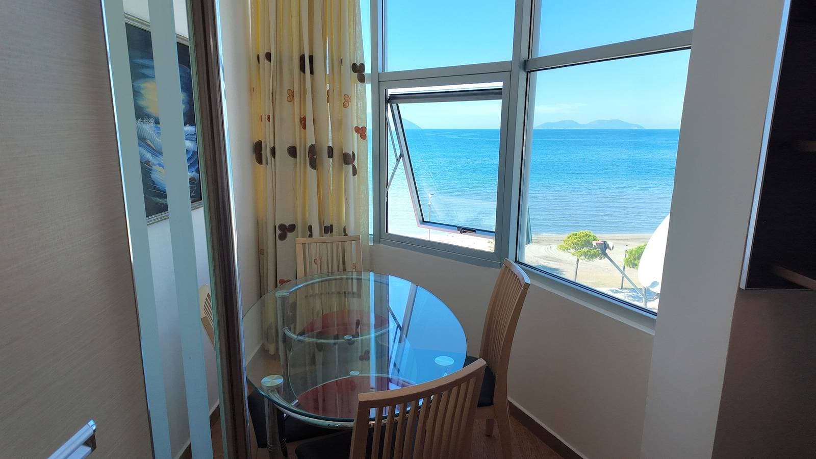 Foto 12 von 31: Ferienwohnung für 4 Personen mit Balkon