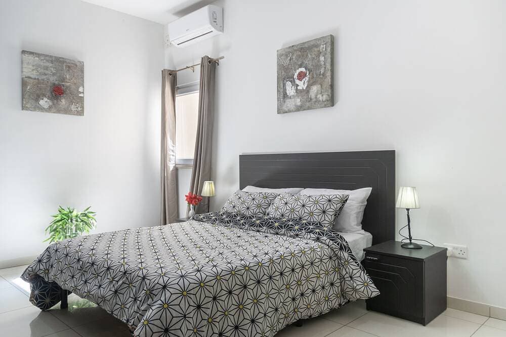 ☆ Lovely Apart. ♡ next to Bugibba Square ☆ 1