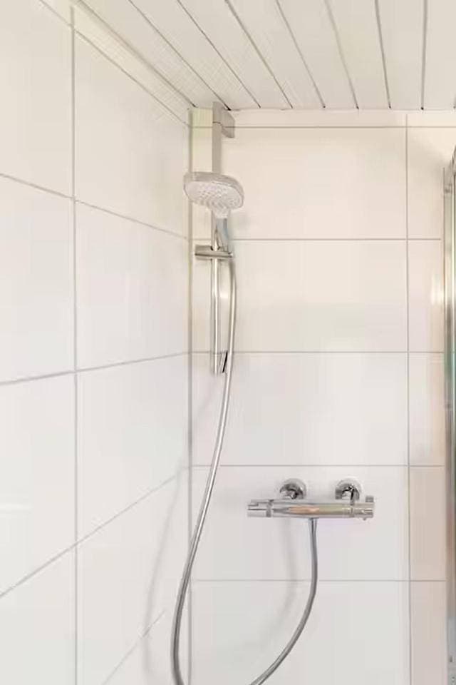 Foto 7 von 15: Double Room with Private Bathroom