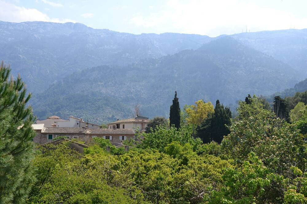 Foto 10 von 30: Charme Finca, Soller, Herrliche Aussicht,  Pool, Ruhe...