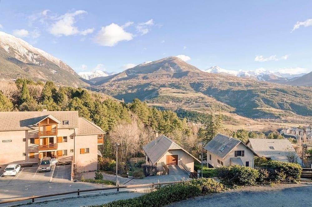 Foto 6 von 10: Mountain-view apartment sleeps 6