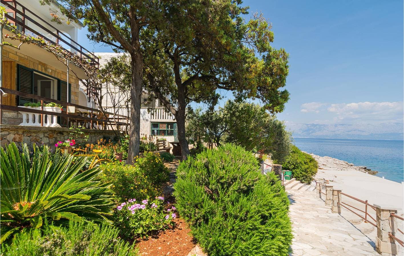 Foto 5 von 25: Urlaub am Meer: Gemütliche Ferienwohnung mit Terrasse und WLAN, nur 100 m von der Küste entfernt!