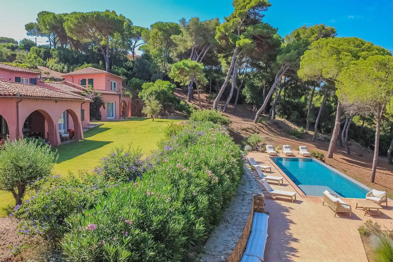 Foto 4 von 72: Villa für 14 Personen mit Garten