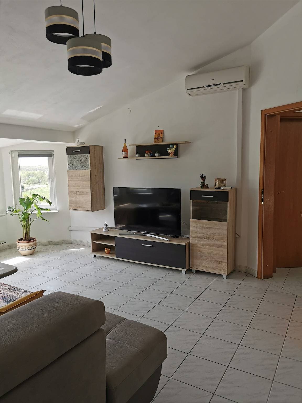 Foto 10 von 19: 2-Zimmer-Ferienwohnung mit Balkon Kastel, Sredisnja Istra A-21309-a