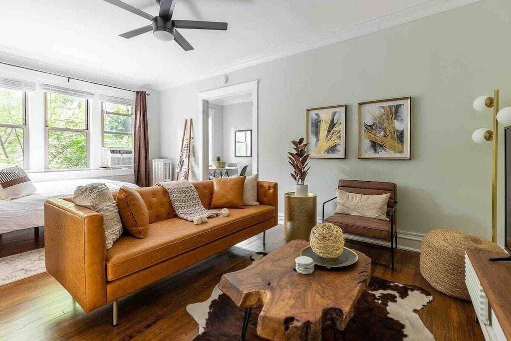 Foto 6 von 17: Rustic Studio Apartment in the Heart of Lincoln Square