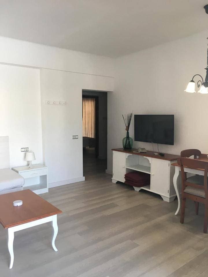 Foto 10 von 17: One-Bedroom Apartment  with Balcony
