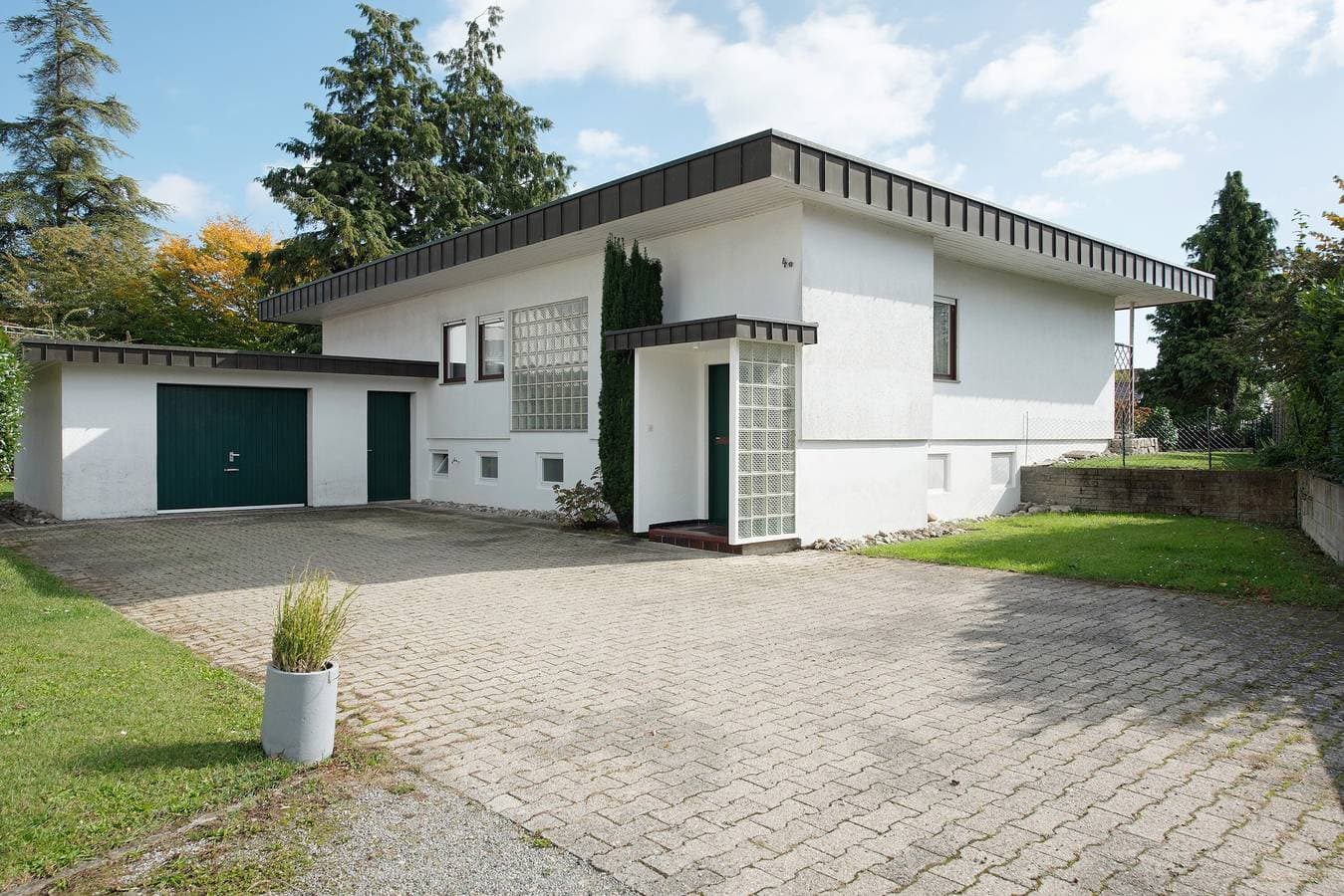 Foto 8 von 33: Bodensee Bungalow - Ferienwohnung 'Souterrain' mit Privatterrasse, Gemeinschaftsgarten und Wi-Fi