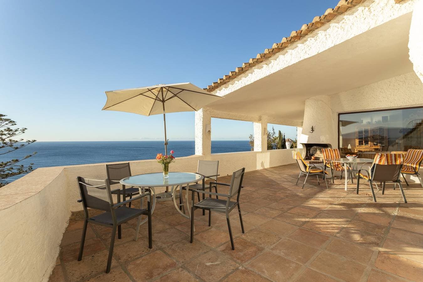 Foto 4 von 33: Villa „Casa Lobo“ mit beheiztem Privatpool, Meerblick, Garten & Klimaanlage
