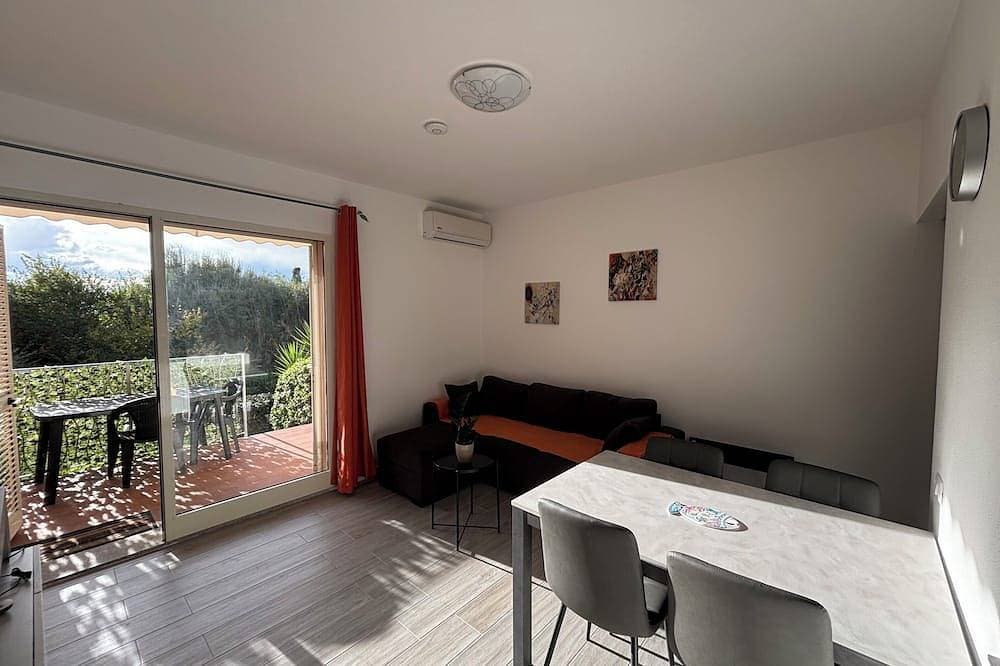 Foto 12 von 28: Renovated apartment 5 minutes from the beach