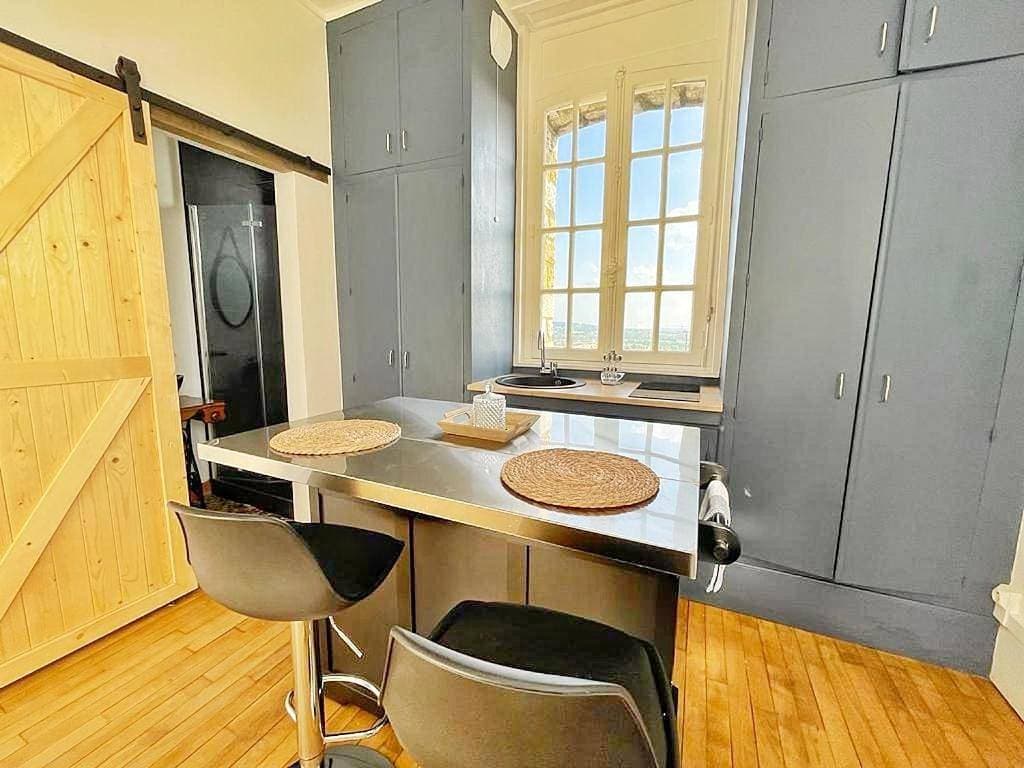Foto 7 von 24: One-Bedroom Apartment