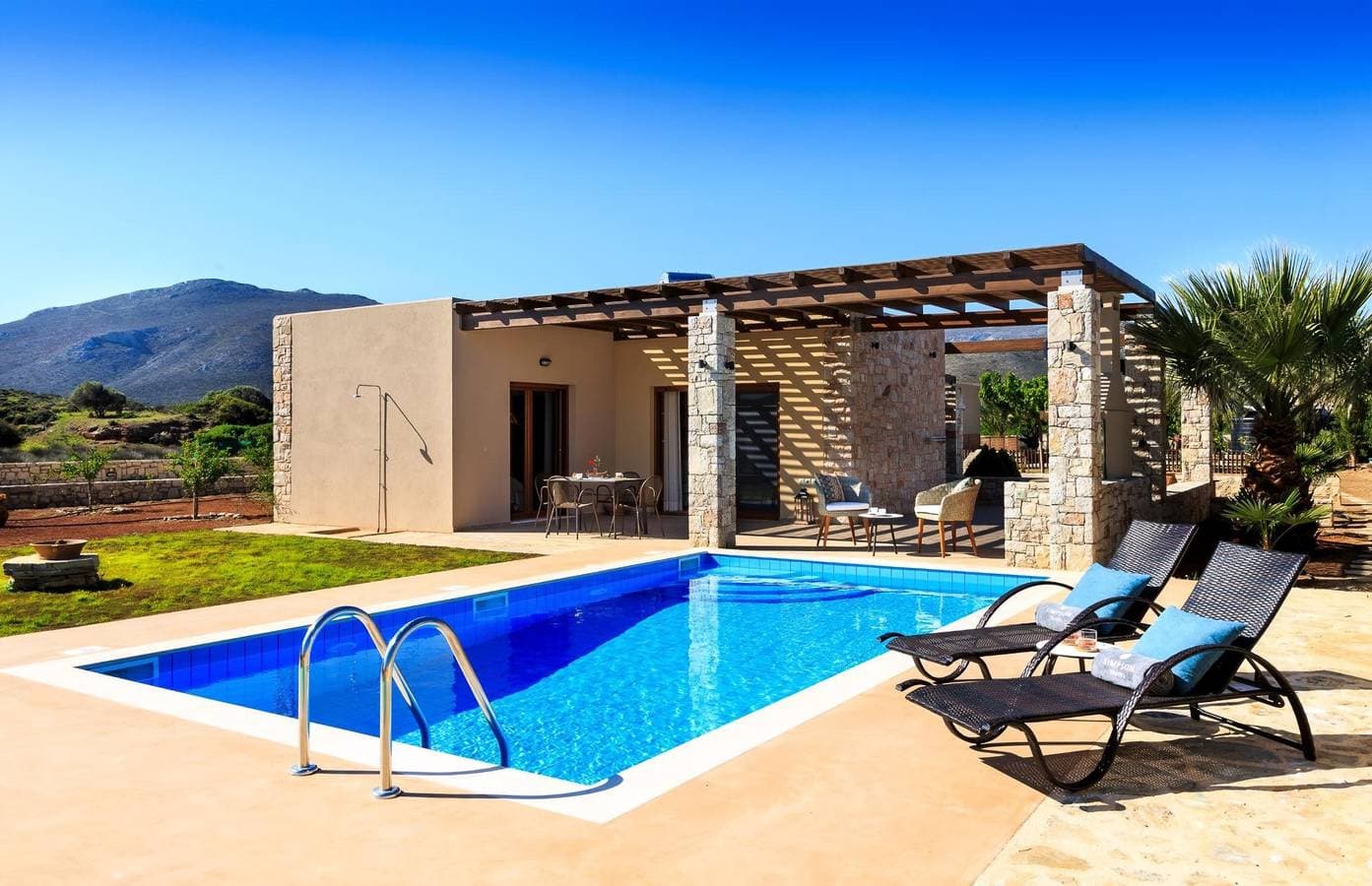 Villa 1
