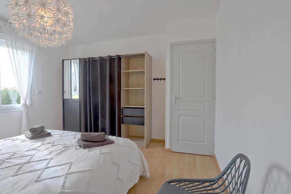 Foto 3 von 28: Stunning home in Créances with WiFi