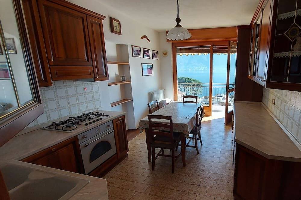 Foto 6 von 14: Magic Lake View - Spacious apartment 5 minutes from the beach