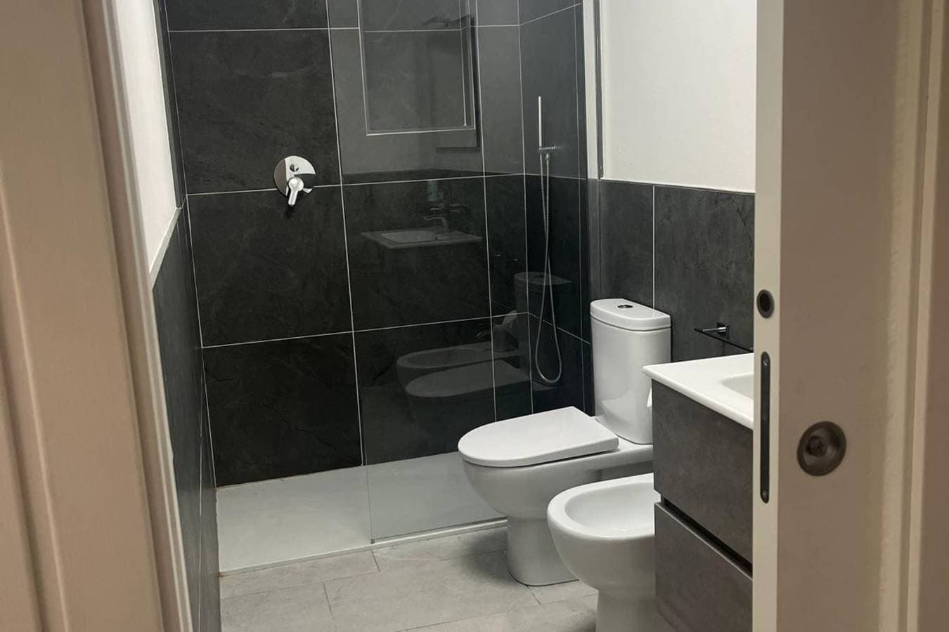 Foto 10 von 11: Ferienwohnung für 4 Personen mit Terrasse