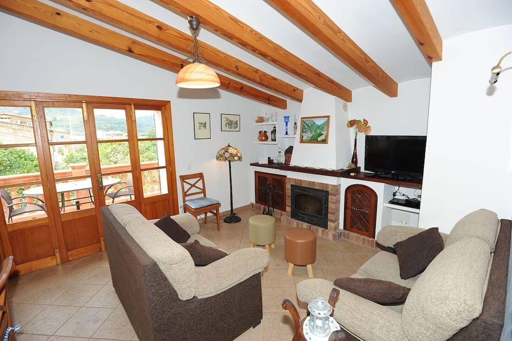 Foto 5 von 30: Bonita Casa con Piscina y Barbacoa. Playa a 3 Kms. Centro Sóller a 800 Metros