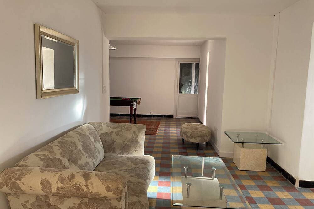 Foto 10 von 30: Large house with private swimming pool, enclosed grounds that will enchant your vacations.