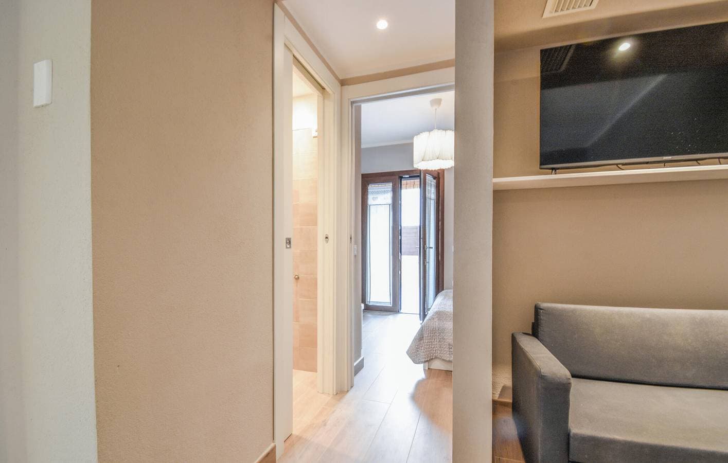 Foto 13 von 17: Gemütliche Wohnung mit Garten, Parkplatz und AC in der Nähe von Marina di Capitana Beach