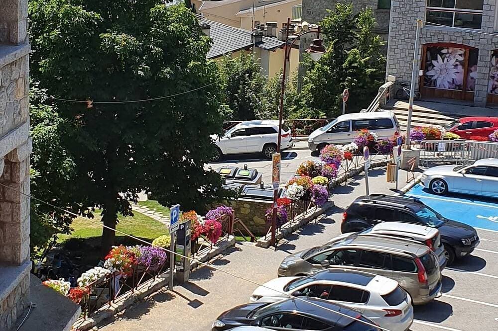 Foto 10 von 12: Gemütliche 4-Personen-Wohnung im Stadtzentrum in Residenz mit Aufzug, Parkplatz inklusive