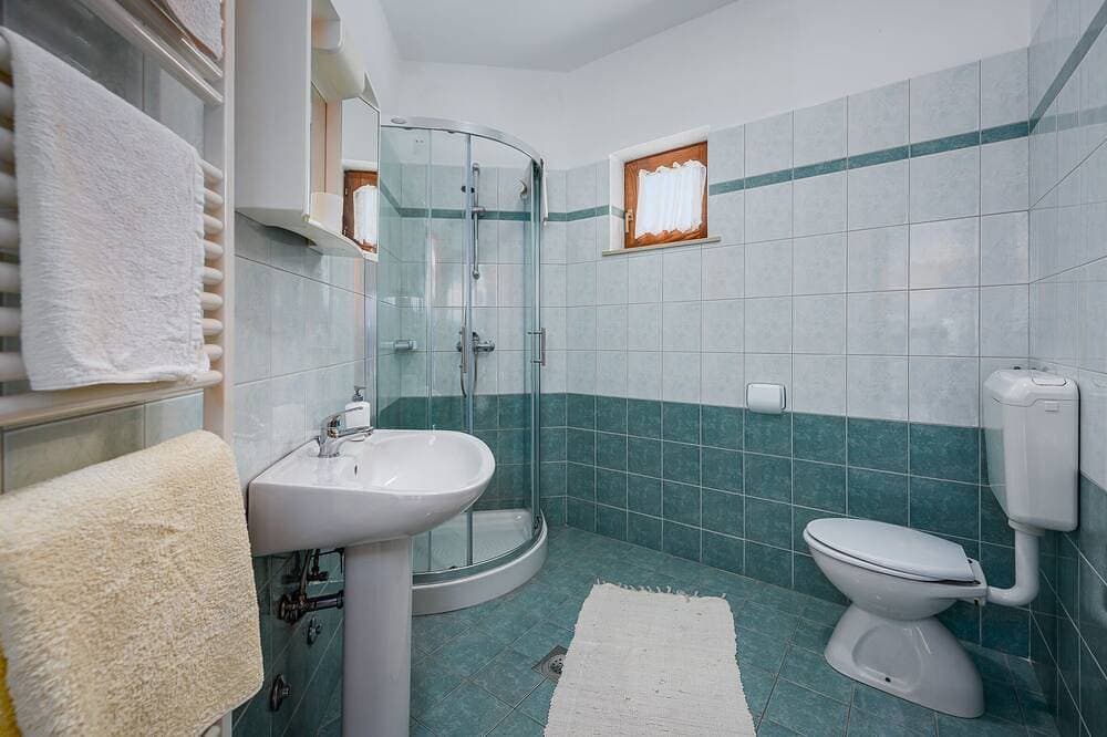 Foto 3 von 11: 1-Zimmer-Ferienwohnung mit Pool Drenje, Labin