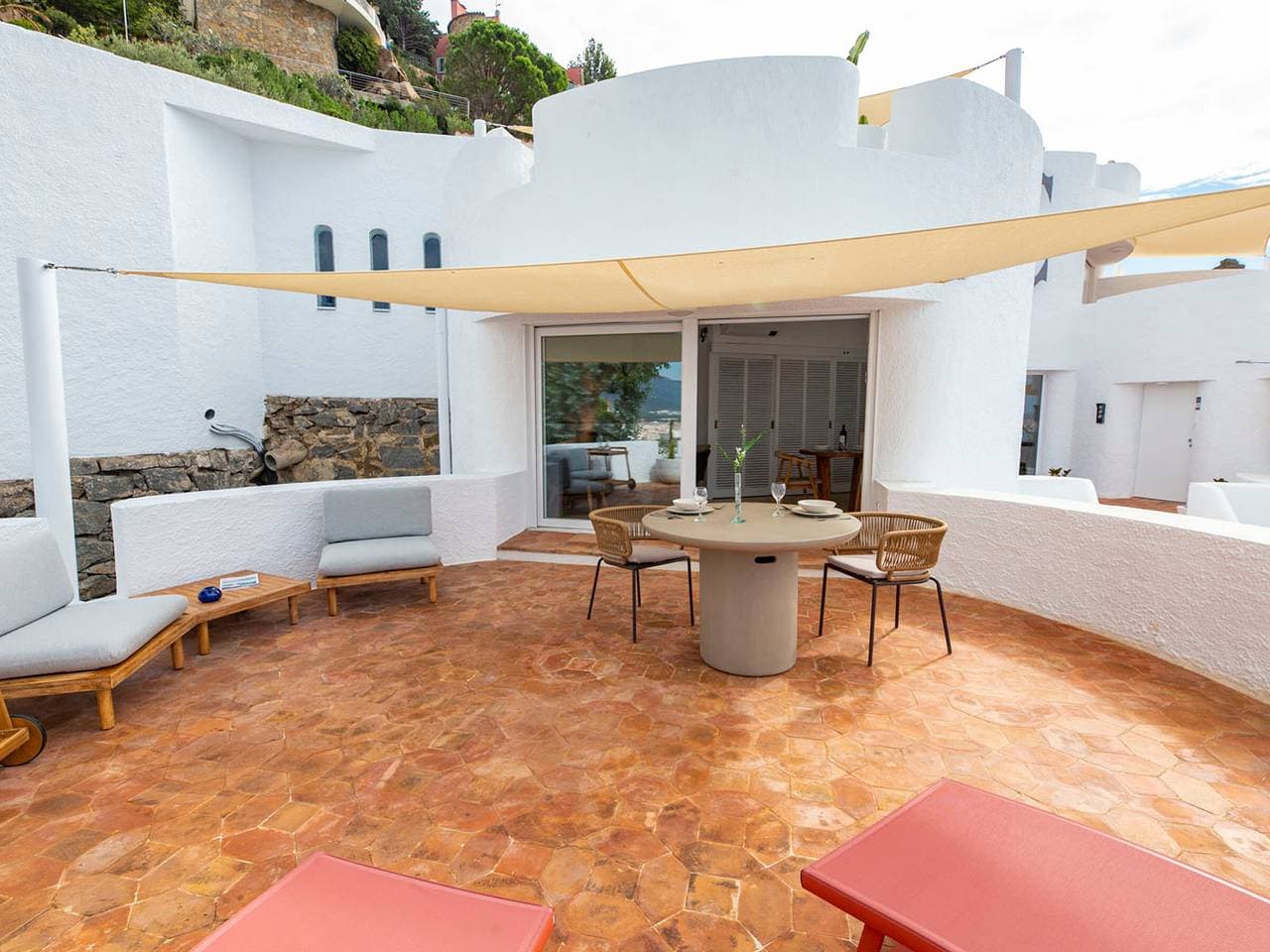 Foto 9 von 22: Modernes Studio mit Pool in Roses für 2 Personen