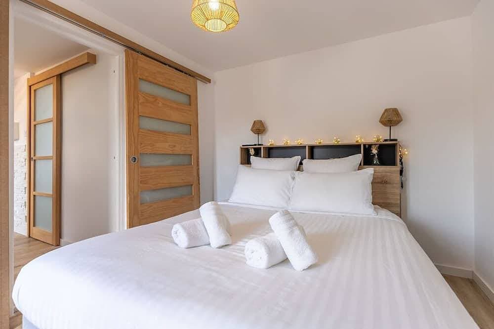 Foto 3 von 13: Appart des Platanes 3-Apartment-Ensuite mit Dusche