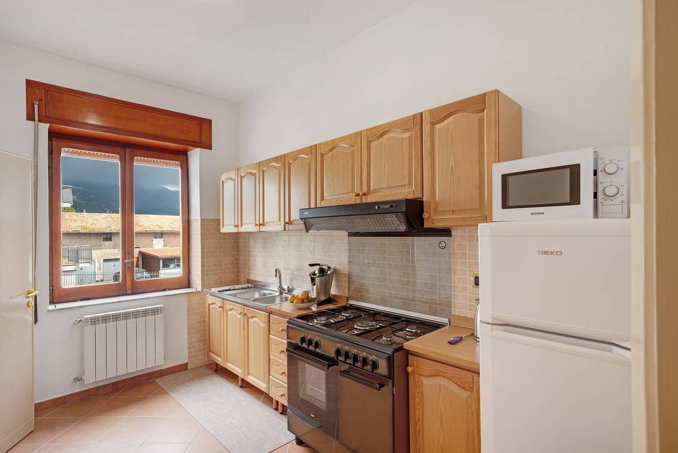 Foto 13 von 24: Ferienwohnung 'Ischia Con Terrazza' mit Privatterrasse, Gemeinschaftsgarten und Wi-Fi