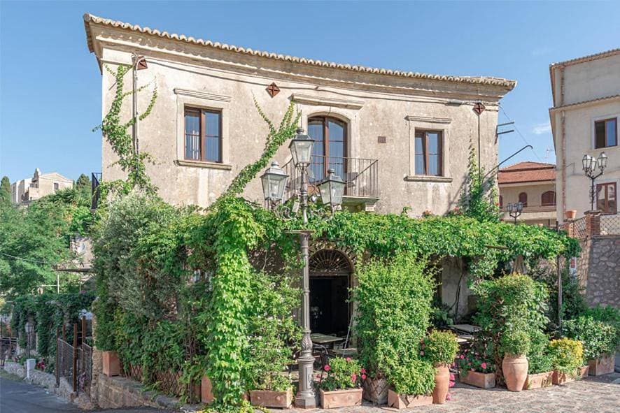 Bar Vitelli Charming suites 1