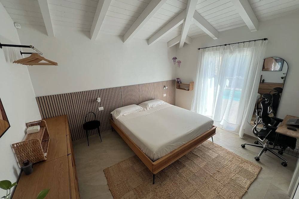 Foto 3 von 26: Villa Sisine, 🏊 Private pool, Just a 5-Minute Walk from the Beach