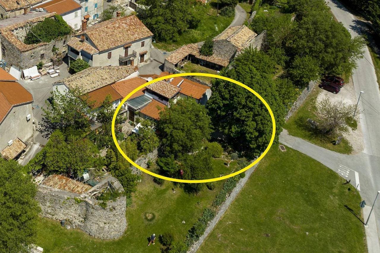 Foto 4 von 39: Two-Bedroom Apartment with Balcony