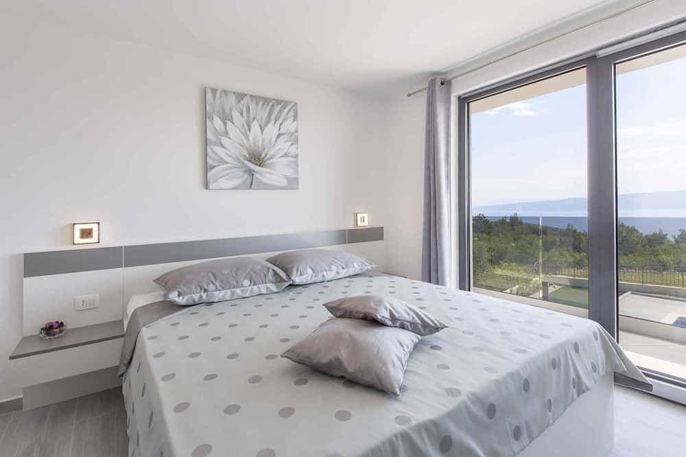 Foto 3 von 30: Ferienhaus mit Pool für 6 Personen