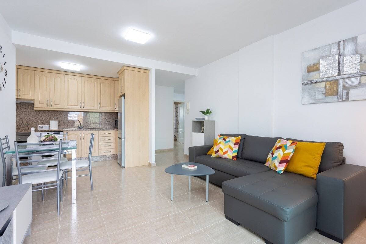 Foto 5 von 42: Ferienwohnung für 4 Personen mit Pool