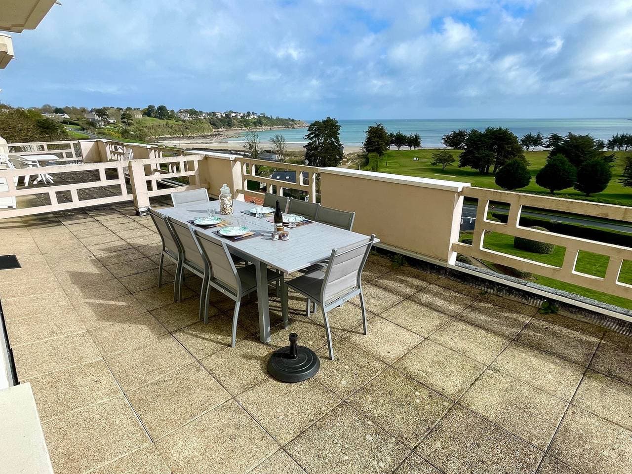 Foto 8 von 12: Ferienwohnung für 4 Personen mit Terrasse