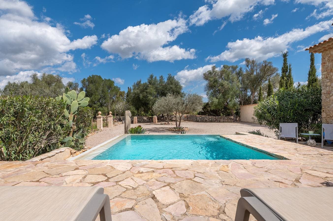 Foto 2 von 40: Ferienhaus 'Cascada' mit Bergblick, privatem Pool und Wi-Fi