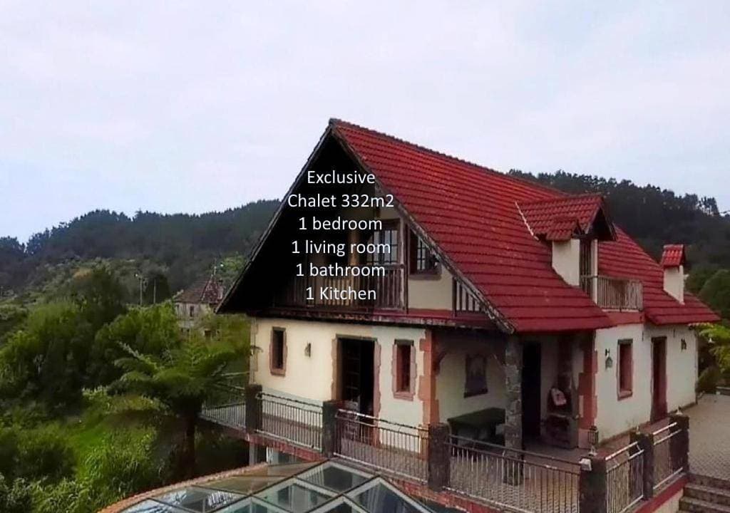 Santana, Flowers's House 1