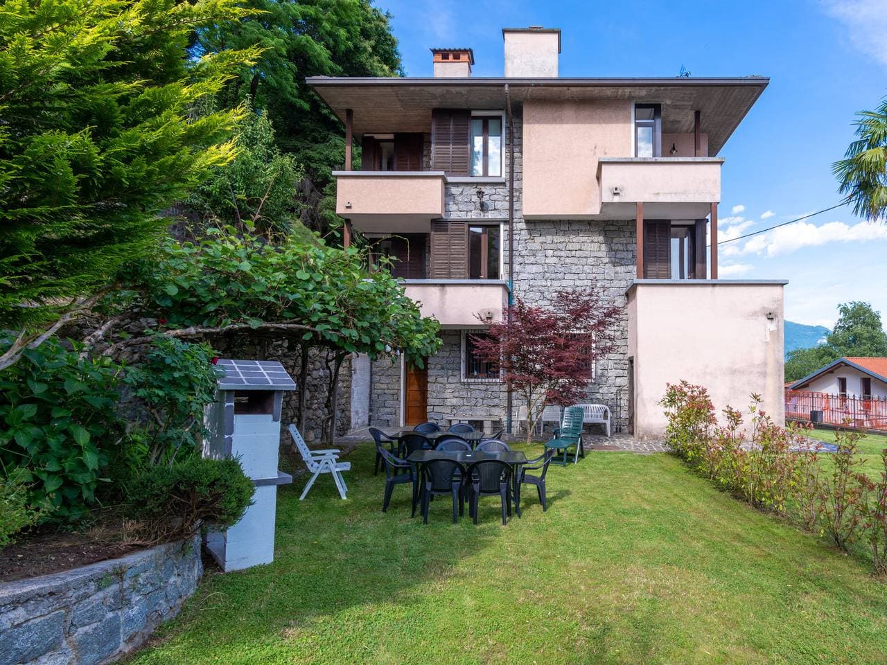 Zweifamilienhaus Salice Verde 1