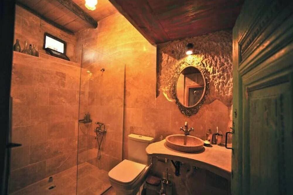 Foto 3 von 19: Anitya Dublex Stone House – Charming Cappadocian Retreat with Scenic Terrace