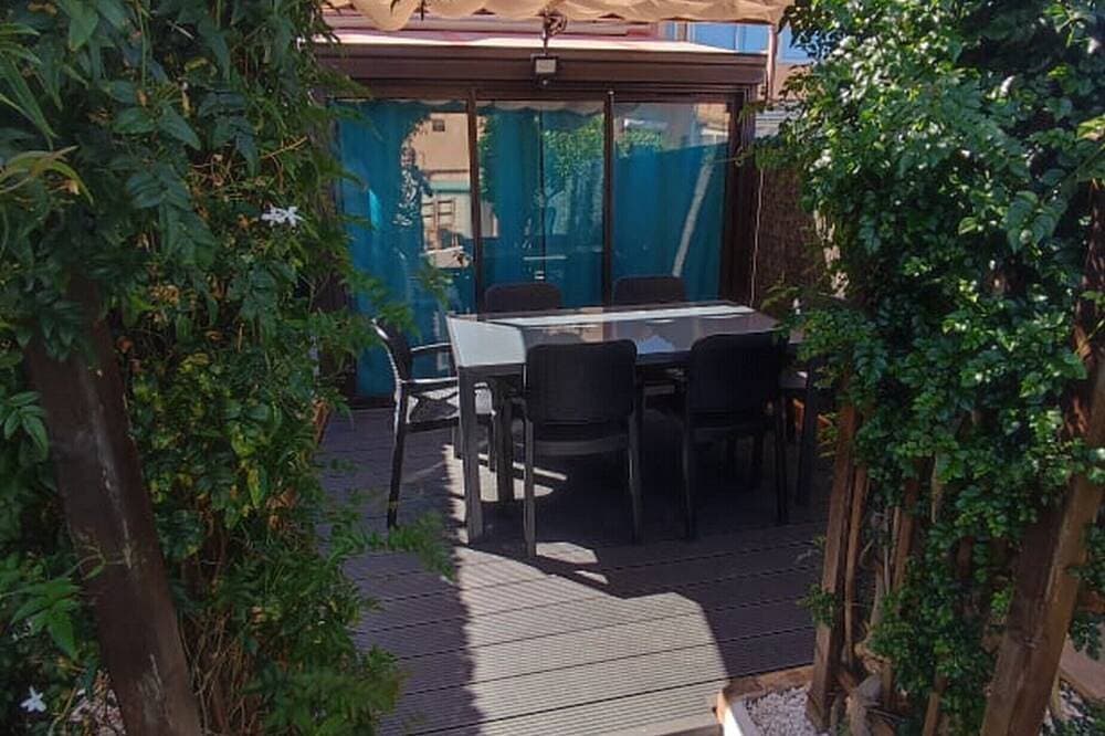 Foto 9 von 9: Superb apartment close to the port and beach.