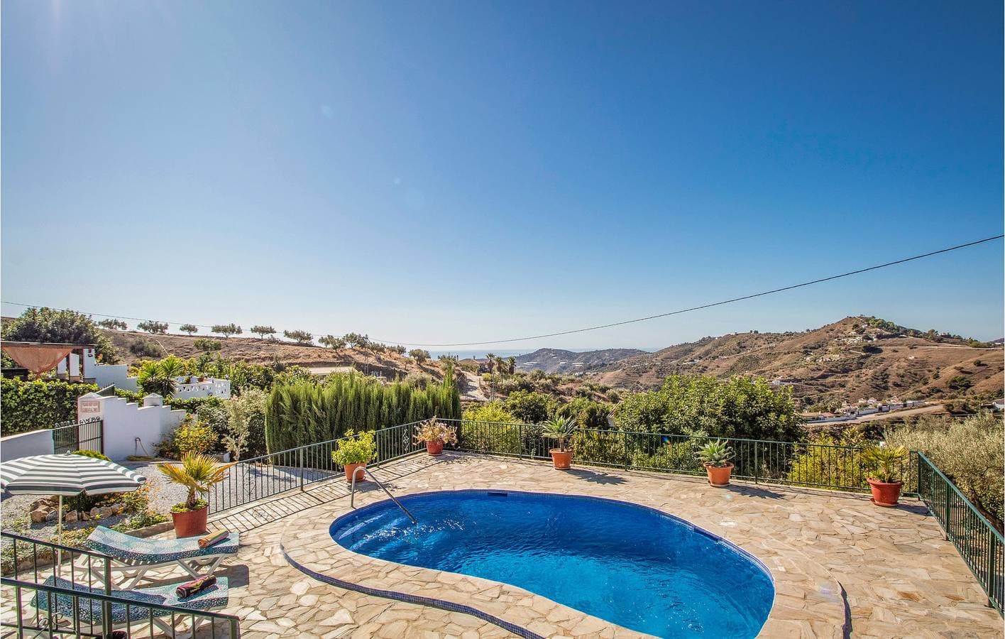 Foto 4 von 21: Apartment mit Meerblick, Pool und Parkplatz