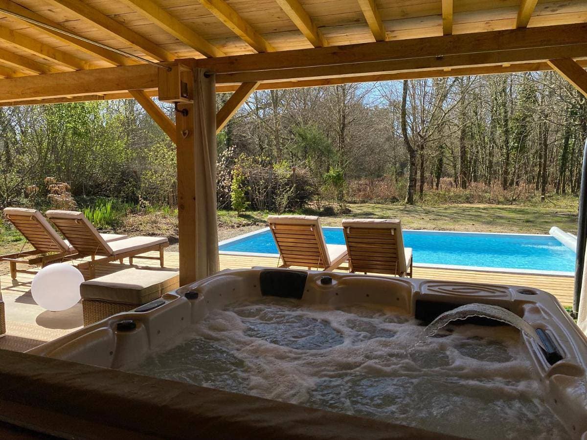 Gîtes & Spa de charme " Ploum" 1